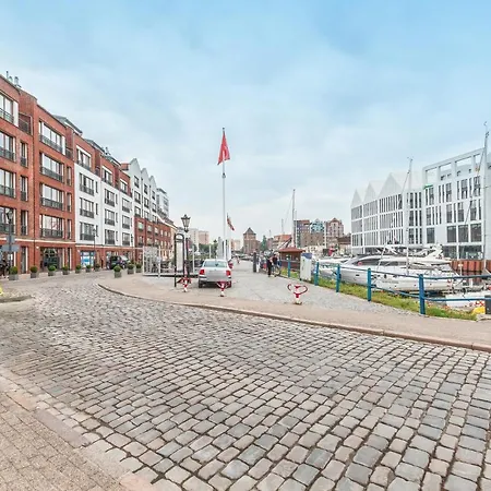 Szafarnia Marina & Center By Downtown