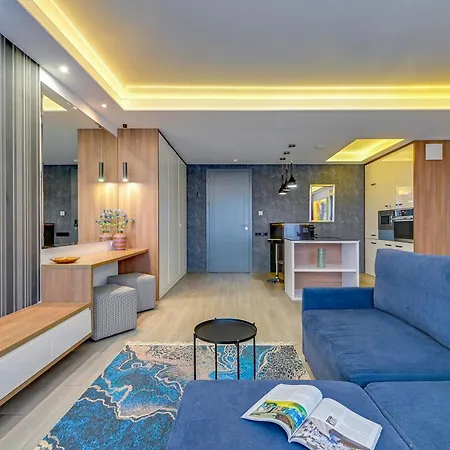 Szafarnia Marina & Center By Downtown *